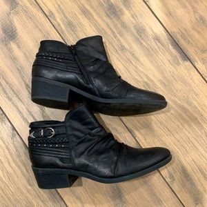 Baretraps Guenna Black Ankle Boots size 8